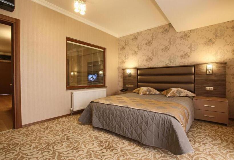 هتل Balturk House