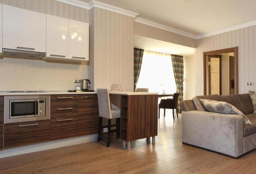 هتل Balturk House