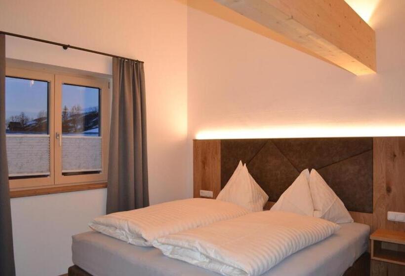 فندق Gumpoldbauer