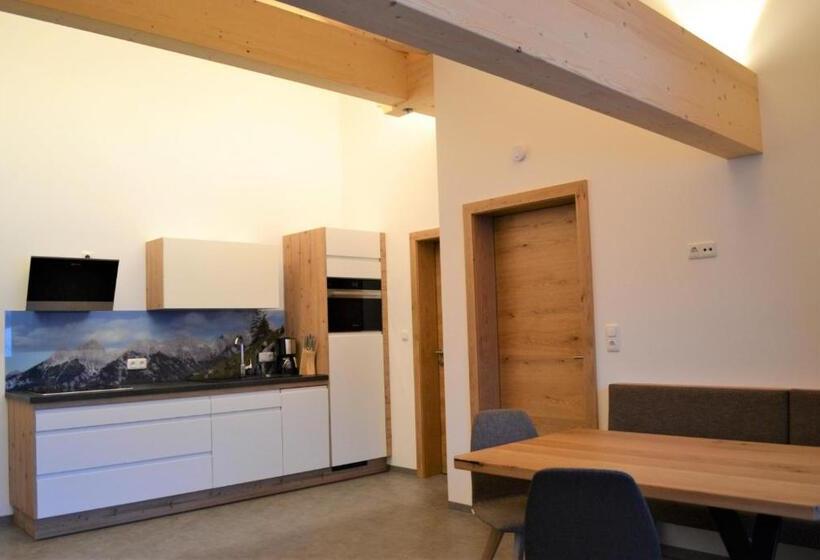 فندق Gumpoldbauer