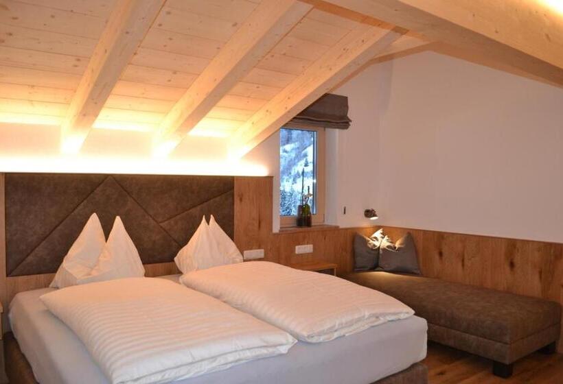 فندق Gumpoldbauer