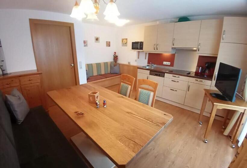 فندق Gumpoldbauer