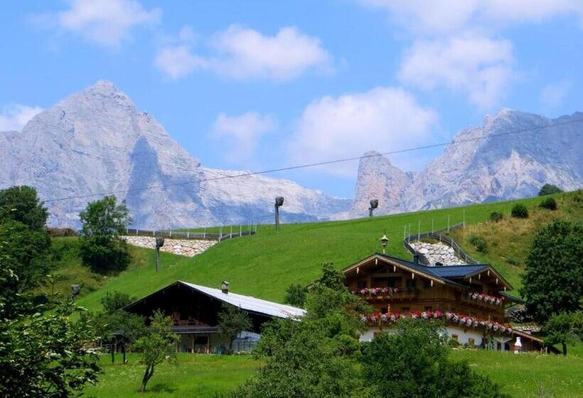 فندق Gumpoldbauer