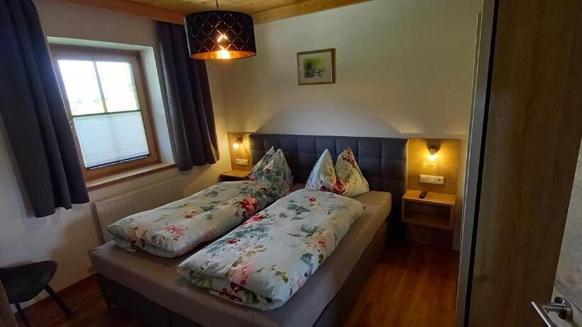 فندق Gumpoldbauer