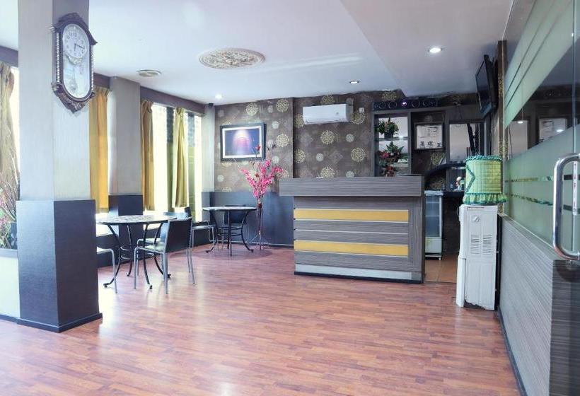 호텔 Oyo 542 Majestiq