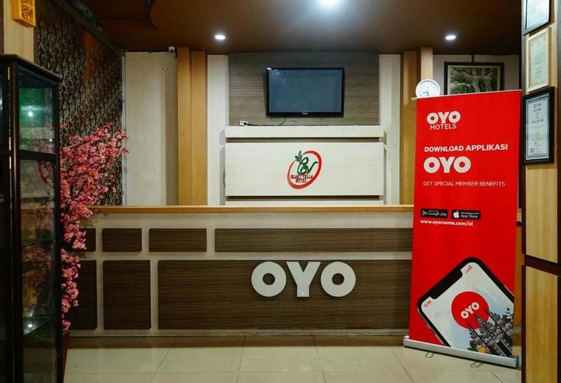 ホテル Oyo 629 Grand Vella