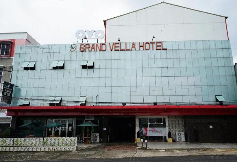 ホテル Oyo 629 Grand Vella