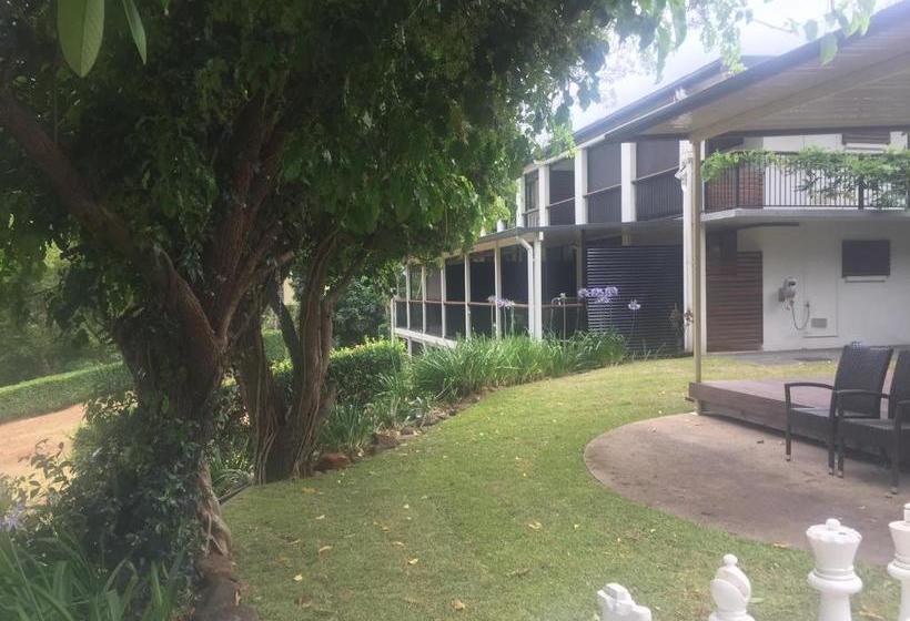 Mapleton Falls Accommodation