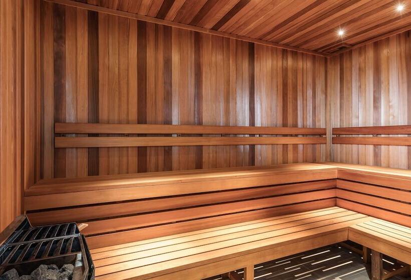 Meriton Suites Zetland