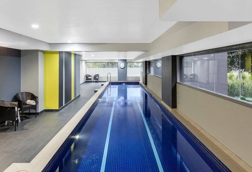 Meriton Suites Zetland