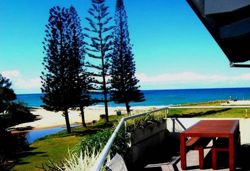 Nautilus Beachfront Villas & Spa