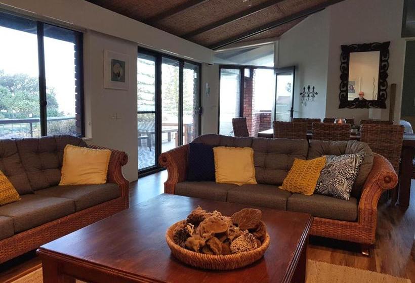 Nautilus Beachfront Villas & Spa