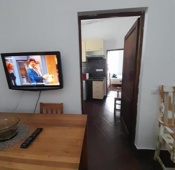 Pannonia Rooms And Apartments