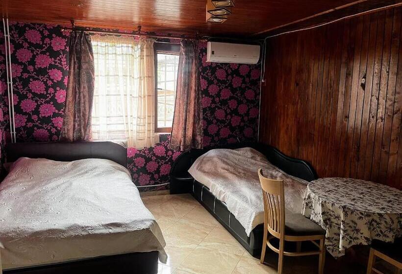 Пансион At Chorbadzhiykata