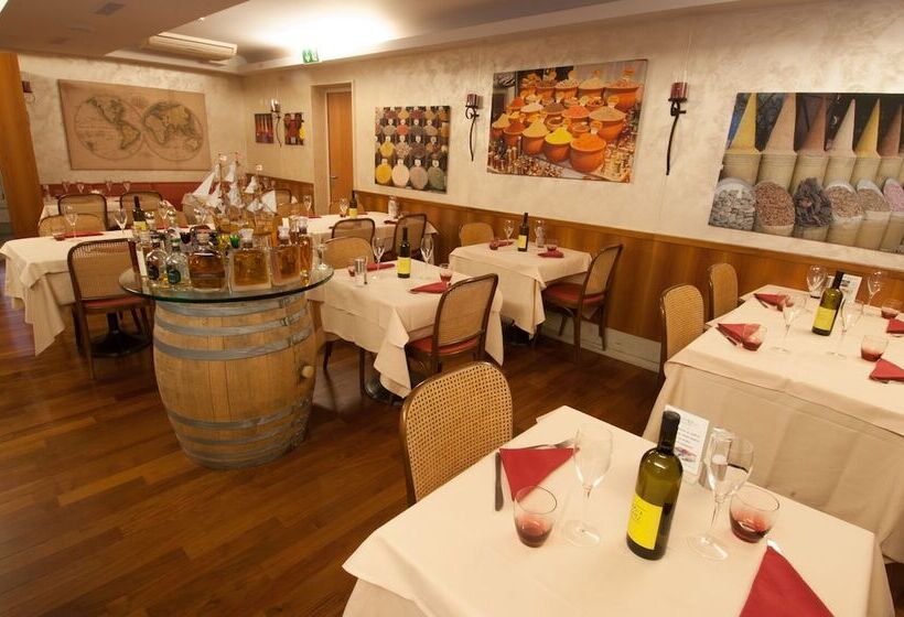 פנסיון Bahnhof Haus