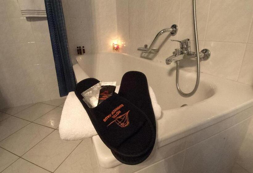 פנסיון Bahnhof Haus