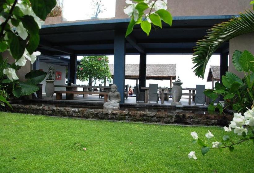 پانسیون Cafe Alberto B And B