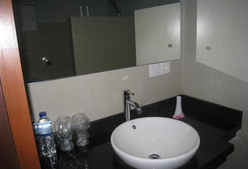 פנסיון Cafe Alberto B And B