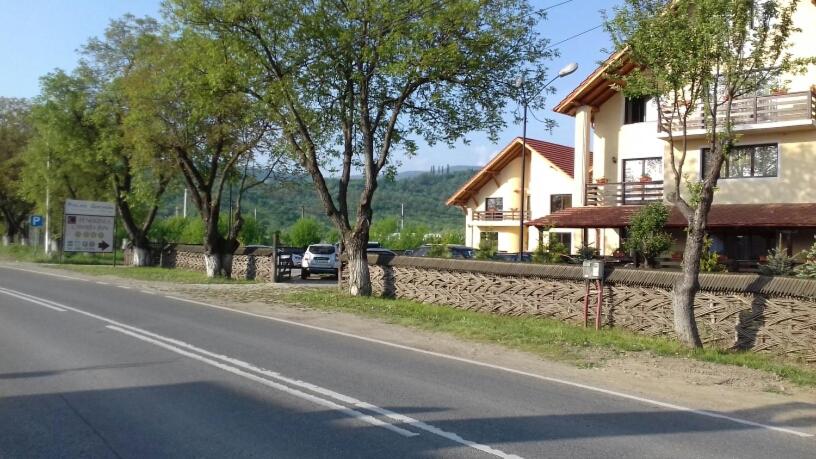 پانسیون Camves Inn