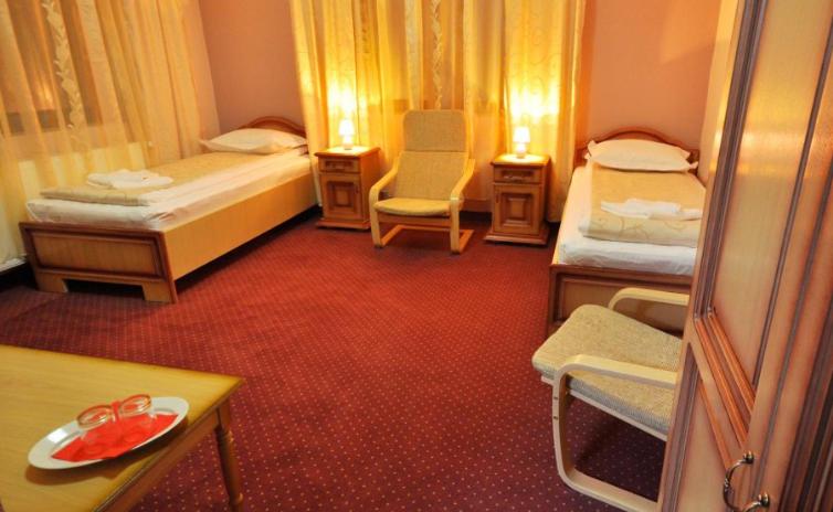 ペンション Camves Inn