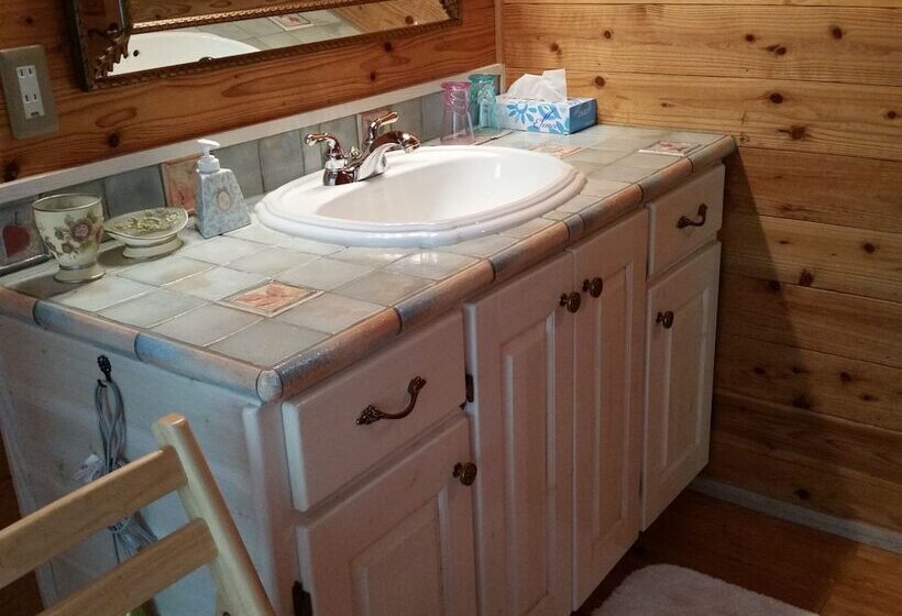 פנסיון Cottage Hana Mana