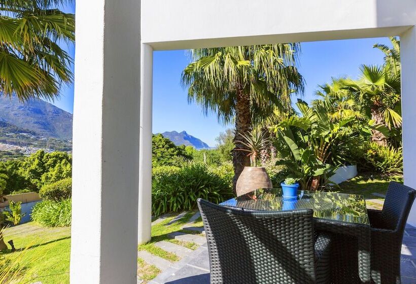 بنسيون Cube Guest House