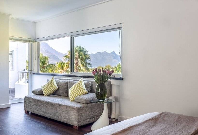 بنسيون Cube Guest House