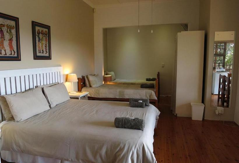 پانسیون Dempsey S Self Catering Guest House