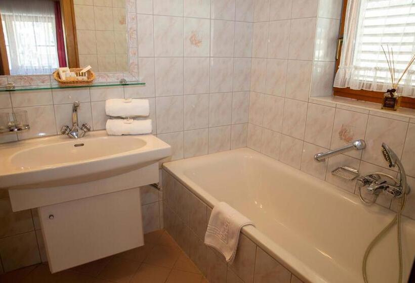 پانسیون Eggerstüberl