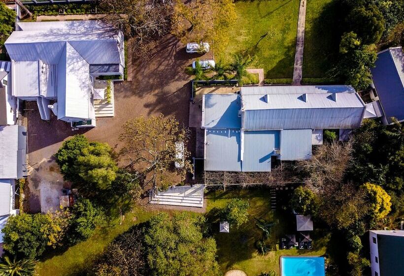 פנסיון Elianthe Guesthouse