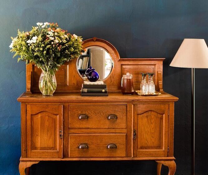 פנסיון Elianthe Guesthouse