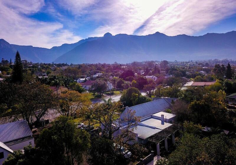 פנסיון Elianthe Guesthouse