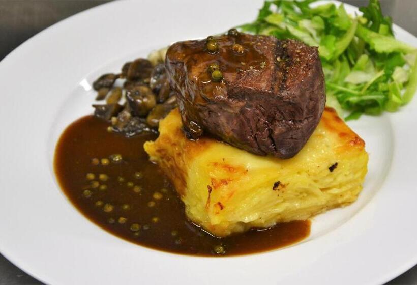 膳宿费 Excalibur Penzion A Restaurace