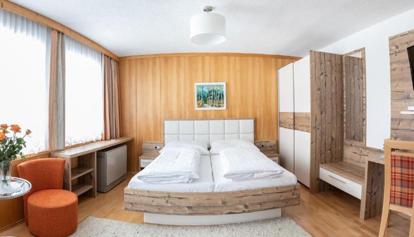 ペンション Gästehaus Frischhut