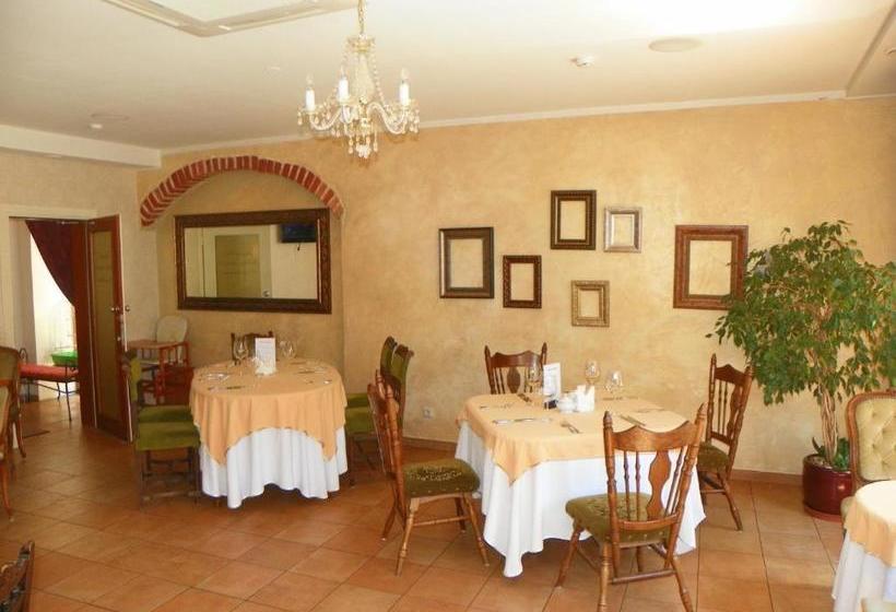 پانسیون Guest House Novus Rex