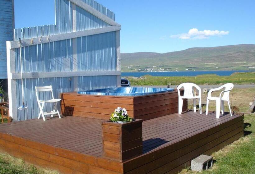 پانسیون Guesthouse Pétursborg