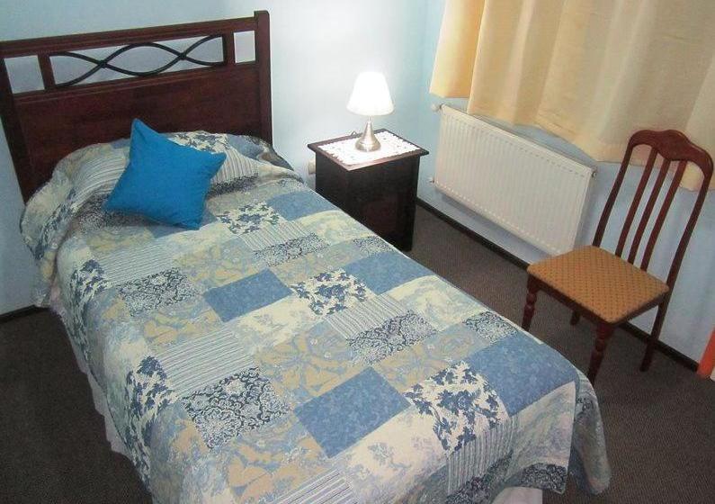 ペンション Hostal Andalue Temuco