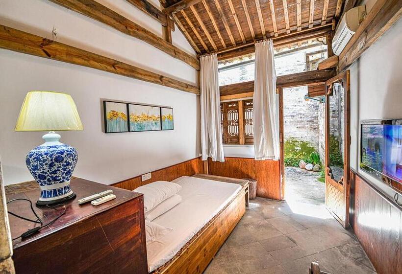 Пансион Hui Boutique