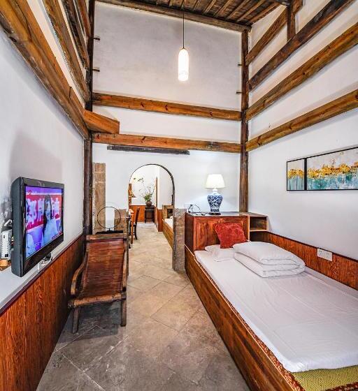 Пансион Hui Boutique