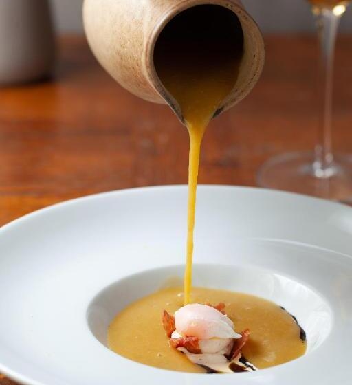 پانسیون Kabaj Wine & Dine