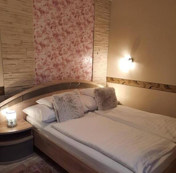 ペンション Kék Lagúna Wellness Apartmanok