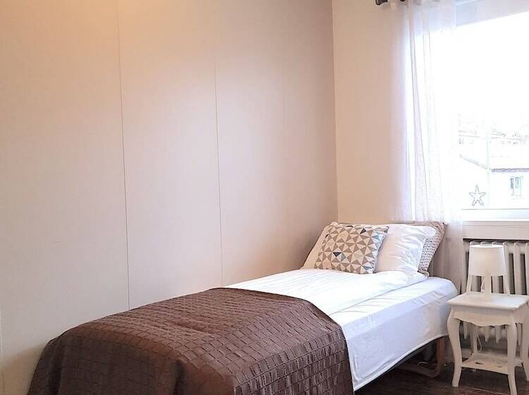 پانسیون Klara Guesthouse