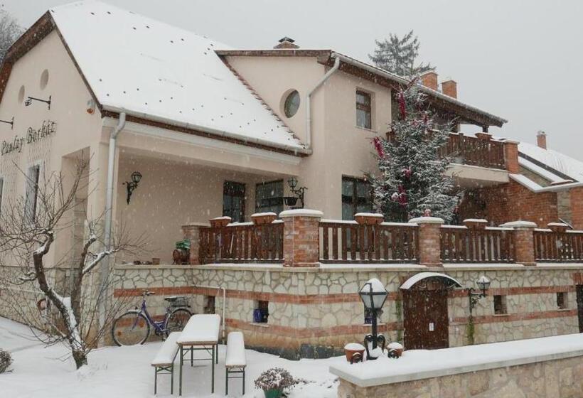 פנסיון Paulay Borház és Vendégház