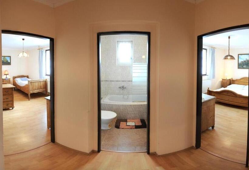 Пансион Penzion A Restaurace Nad Hradem