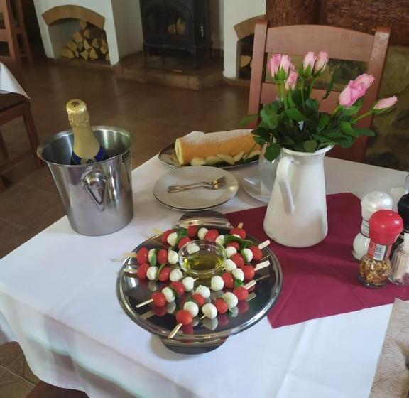 Пансион Penzion A Restaurace Nad Hradem