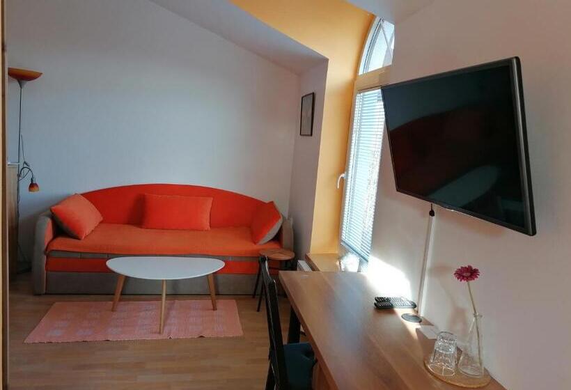 پانسیون Penzion Lilie