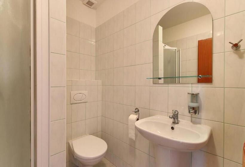 펜션 Penzion U Zamku