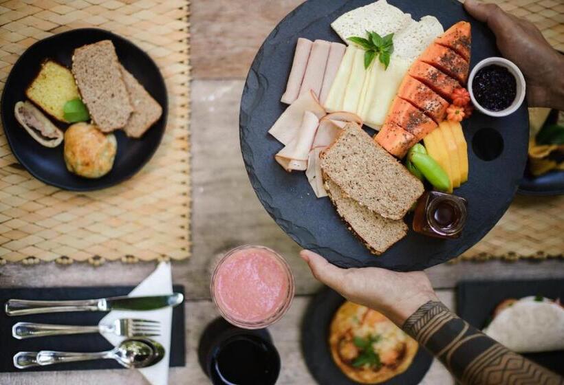 پانسیون Pousada Seis E Meia