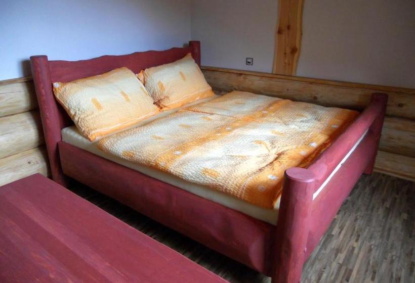 펜션 Penzion U Zamku