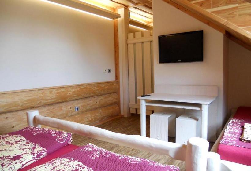 펜션 Penzion U Zamku